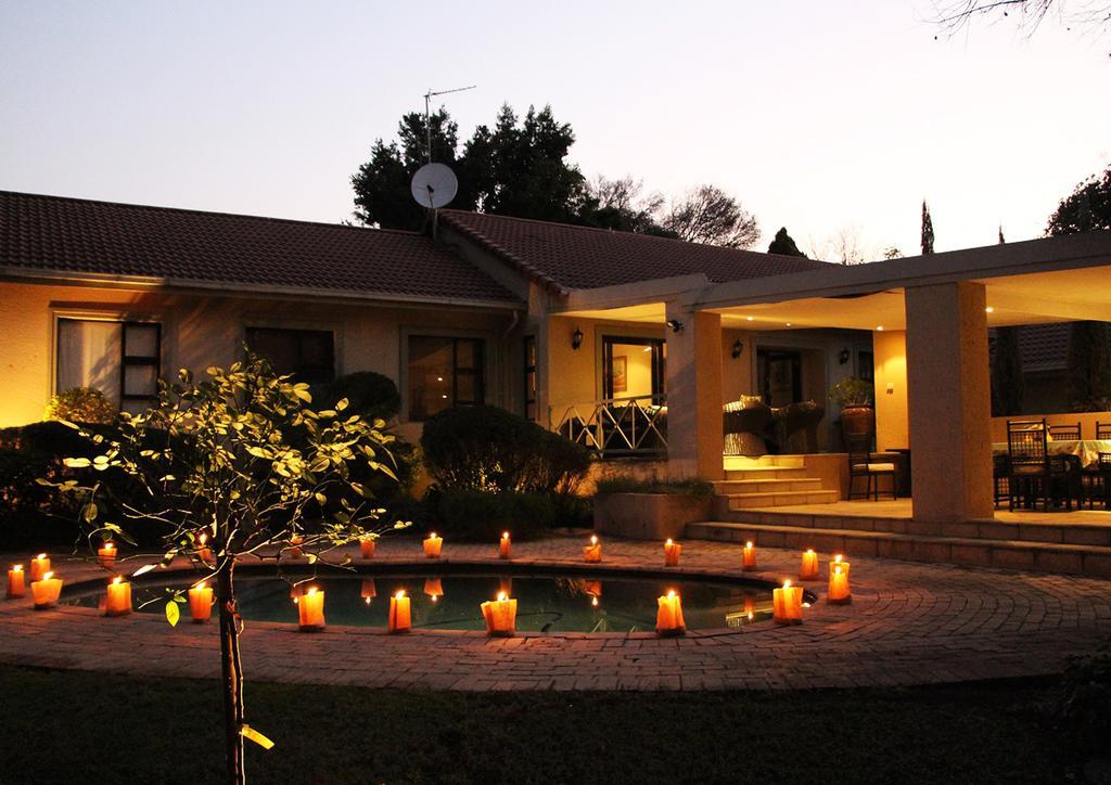 A Hundred Thousand Welcomes B&B Sandton Bagian luar foto